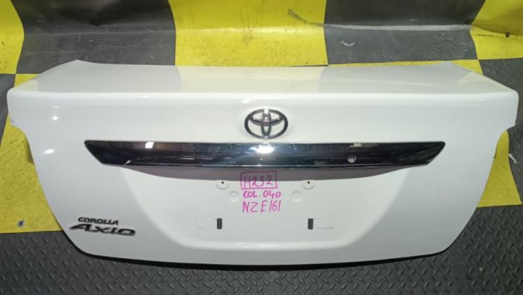 Крышка багажника Тойота Королла Аксио в Черемхово 103985