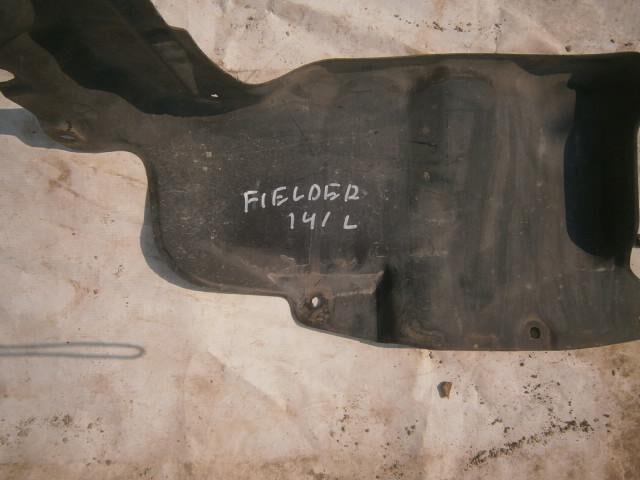 Подкрылок Тойота Королла Филдер в Черемхово 26428