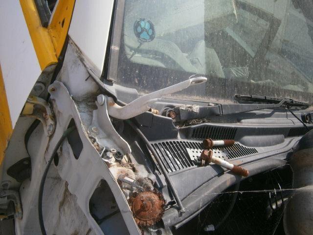 Решетка под лобовое стекло Тойота Хайлюкс Сурф в Черемхово 29488