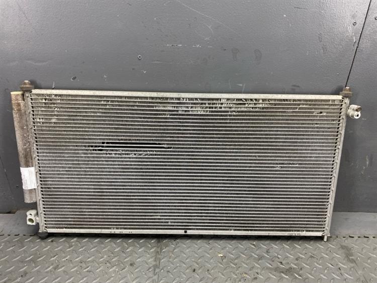 Радиатор кондиционера Honda Airwave