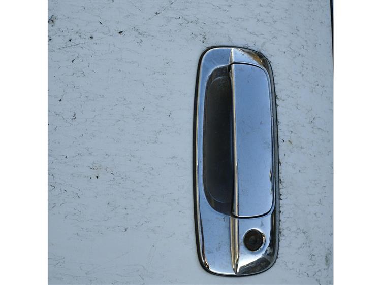 Дверь Тойота Краун в Черемхово 94144